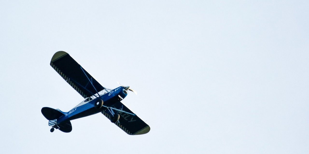 Miért nem lőtték le a gépet, amely engedély nélkül lépett át három ország légterén?