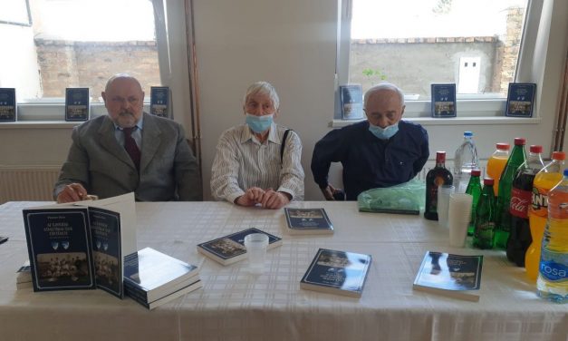 „Ezt valakinek meg kellett írnia”