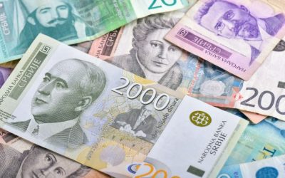 Hatalmas a bérkülönbség a közszféra és a privát szektor dolgozói között Ennyit vihettek haza júliusban a közszférában dolgozók