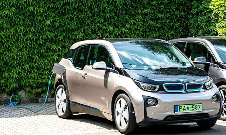 Mikor lesz olcsóbb az elektromos autó a hagyományosnál?