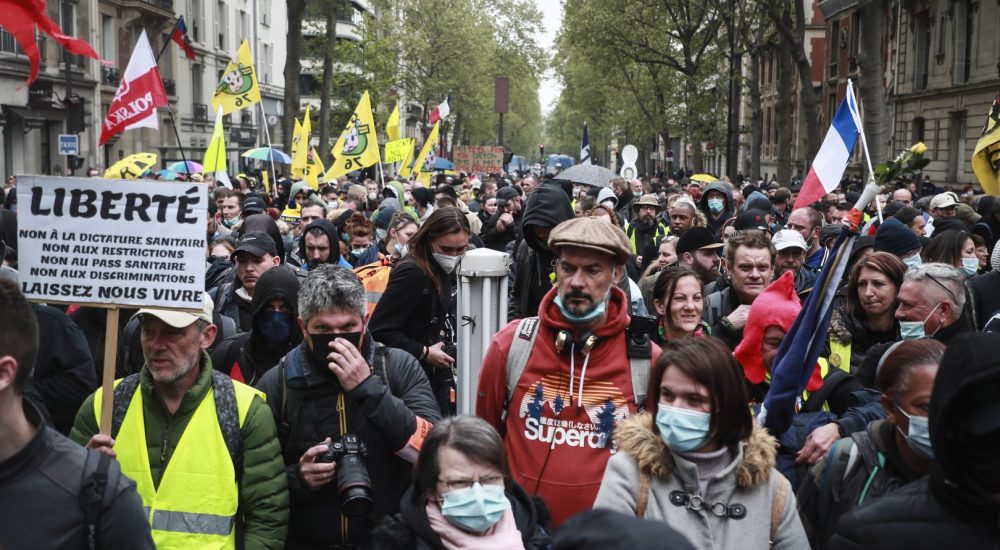 Százezrek vonultak utcára a munka ünnepén