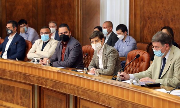 Brnabić: Az első negyedév gazdasági mutatói jobbak a vártnál