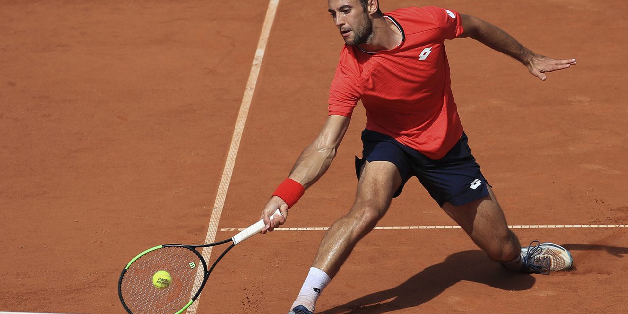 Györe négy és fél órás küzdelem után jutott tovább a Roland Garroson