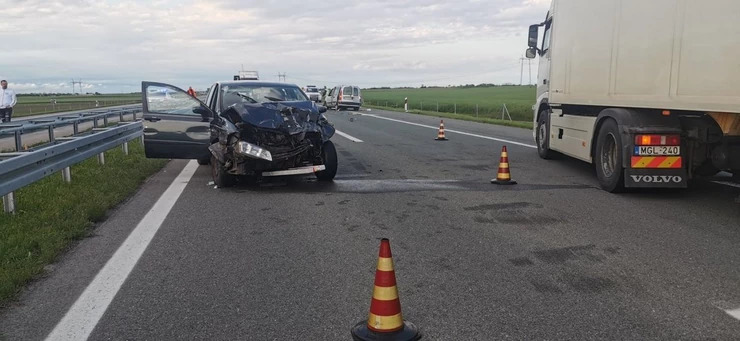 Karambol történt az autópályán Szabadkánál, öten sérültek meg (Fotók)