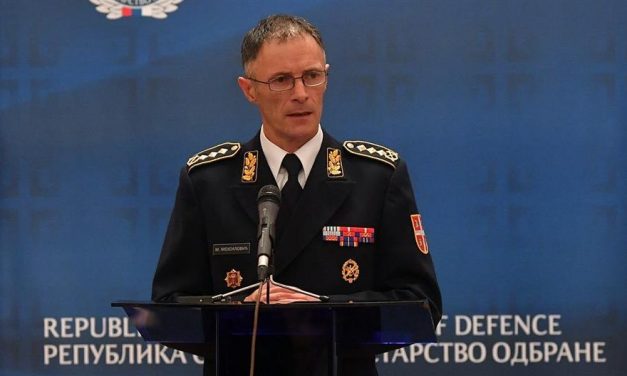 A vezérkari főnök parancsba adta: A hadsereg minden tagját be kell oltani!