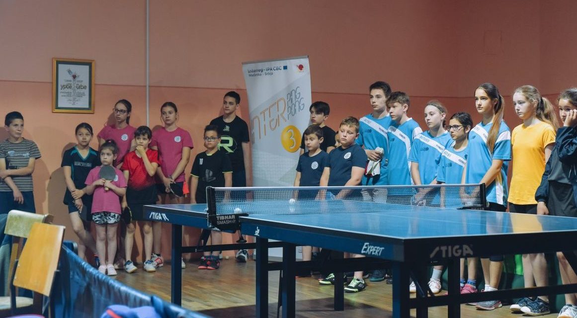 Diák asztaliteniszezők sikeres tornája Topolyán