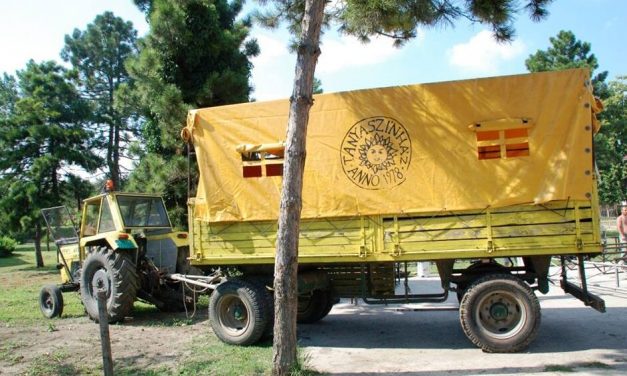 A holtszezon után új igazgatóval vág neki a munkának a Tanyaszínház