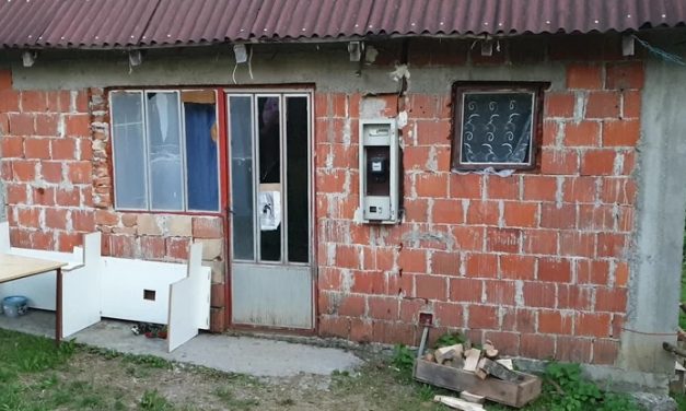 El akarta hagyni, ezért gyilkolta meg élettársát a 16 éves lány