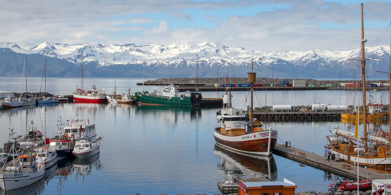 Minden járványügyi korlátozást feloldanak Izlandon