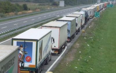 A teherautó-sofőrök szerint ők nem az EES-rendszer miatt várnak sokat a határon