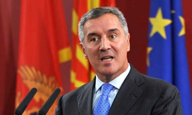 Đukanović: Szerbia úgy viselkedik Montenegróval, mint a szomszédjaival a 90-es években