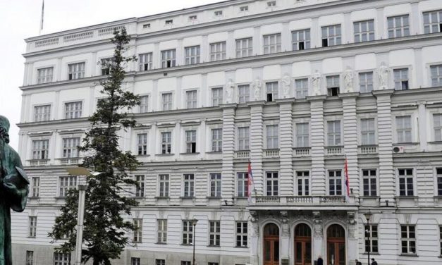 Huszonhat millió dinárt költ fényekre a minisztérium