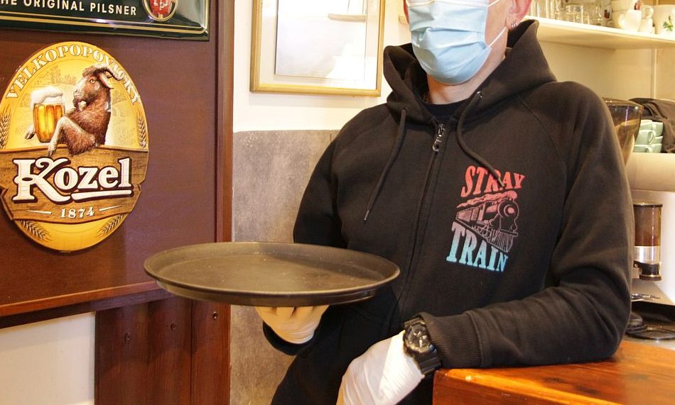 <span class="entry-title-primary">Senki sem akar minimálbérért dolgozni</span> <span class="entry-subtitle">Munkaerőhiány a szerbiai vendéglátóiparban</span>