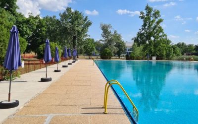 Ingyenes belépő a zentai diákoknak a medencére