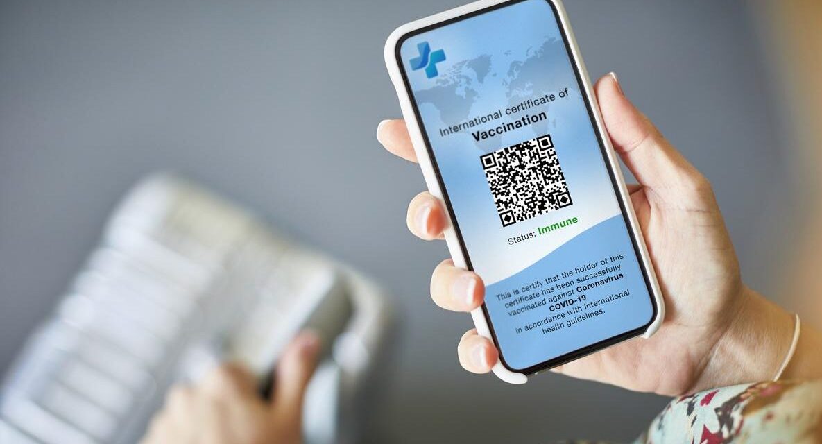 Már nem biztos, hogy elég az oltási igazolás, ha Horvátországba vagy Ausztriába utazik