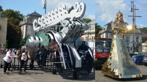 A felvonulás után a Hősök terén állítják össze a magyar jelképekből álló installációt