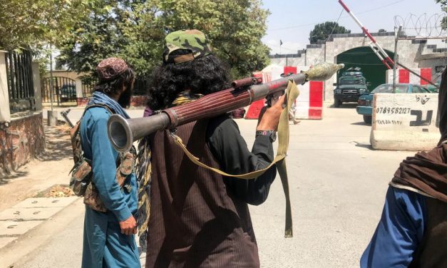 Megmérgeztek hetvenhét kislányt Afganisztánban