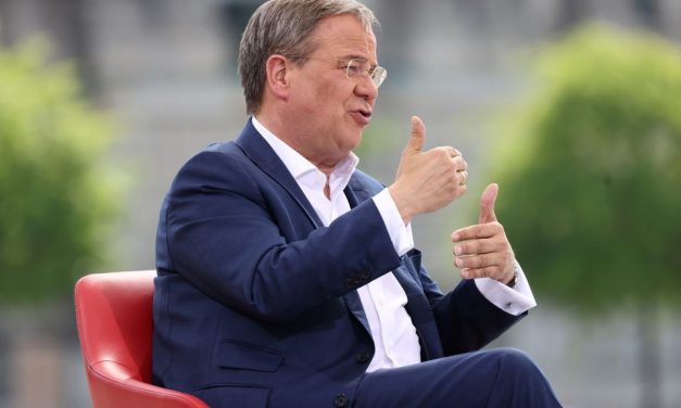 <span class="entry-title-primary">Fekete-piros, fekete-zöld vagy a jamaicai?</span> <span class="entry-subtitle">A németországi elitek Armin Laschetet látnák szívesen a kancellári székben</span>