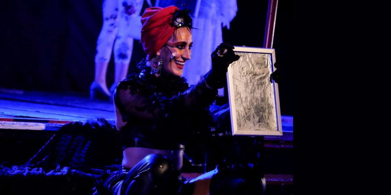 <span class="entry-title-primary">Szörnyek évadja</span> <span class="entry-subtitle">Kavillón járt budapesti vendégkritikusunk, Stuber Andrea</span>