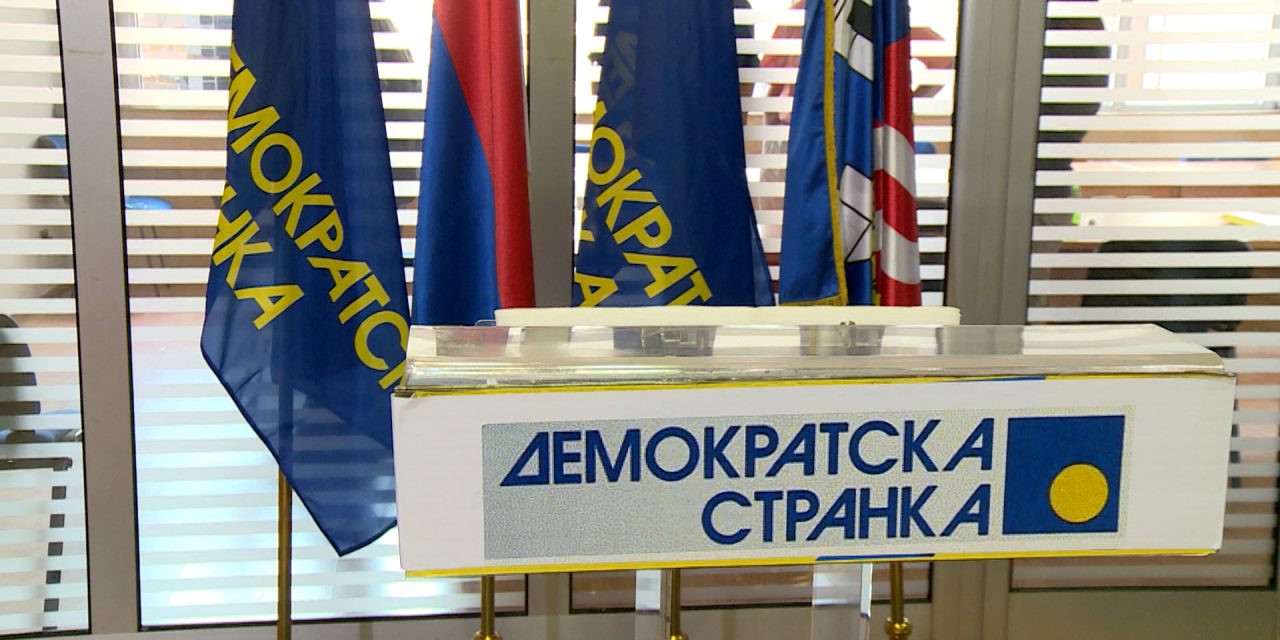 A Demokrata Párt jó egészséget kíván Vučićnak és megüzente, felelnie kell tetteiért