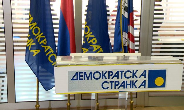 A Demokrata Párt jó egészséget kíván Vučićnak és megüzente, felelnie kell tetteiért