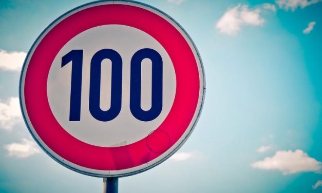 A magyarországi egynapos autópálya matrica a legdrágább a környéken