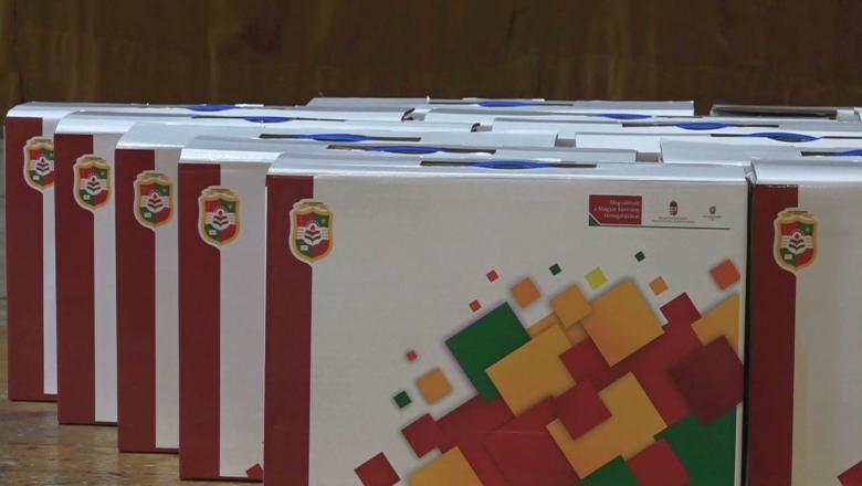 Szeptember másodikáig minden elsős megkapja a beiskolázási csomagot