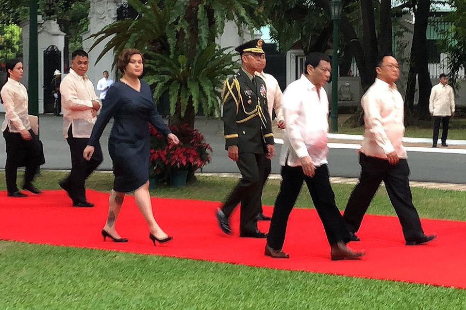 <span class="entry-title-primary">Szertefoszlott illúziók és tobzódó önzés</span> <span class="entry-subtitle">Manilától Kabulon át Berlinig – Átlapoztuk a világsajtót</span>