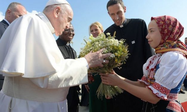 Terroristák, jelöltek, pápavárók