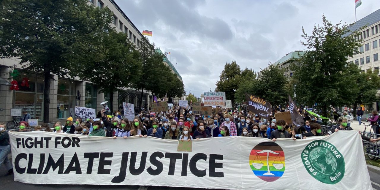 80 országban, 1400 helyszínen tartottak pénteken klímavédelmi tüntetést