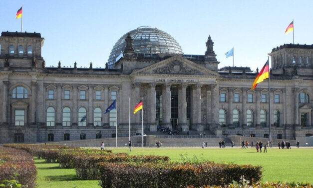 <span class="entry-title-primary">Kis német választási történelem</span> <span class="entry-subtitle">Ma választják a 20. Bundestag tagjait</span>