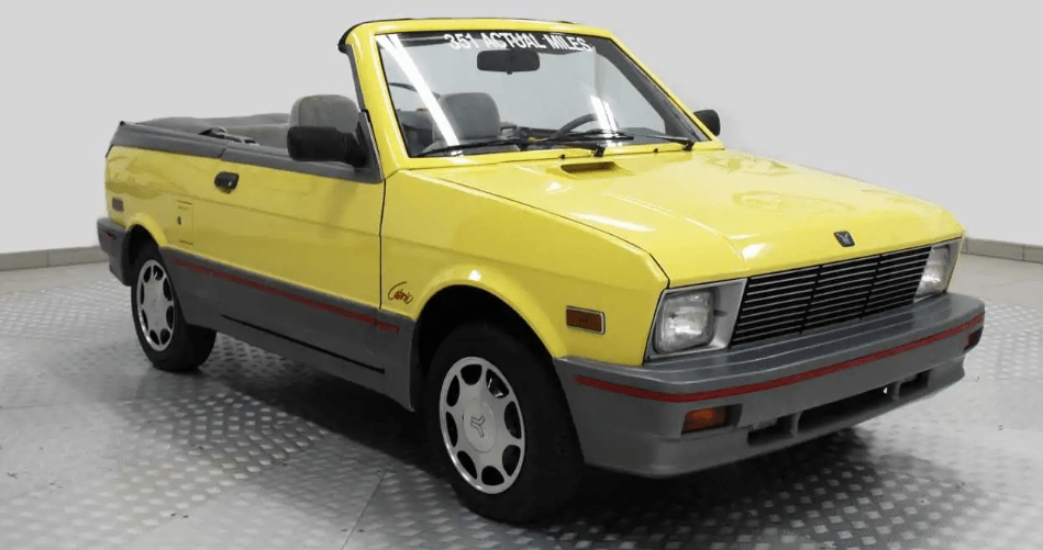 Tizenkétezer dollárért kelt el egy Yugo Cabrio (Fotók)