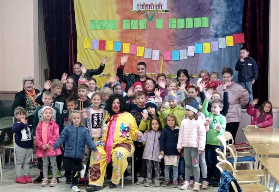 Mórahalmon fürödhetnek a felsőhegyi gyerekek