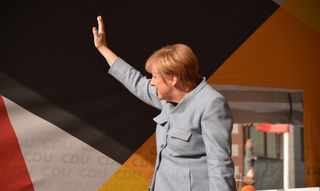 <span class="entry-title-primary">Mutti utolsó fellépése az Unióban</span> <span class="entry-subtitle">Angela Merkel csúcsot döntött</span>