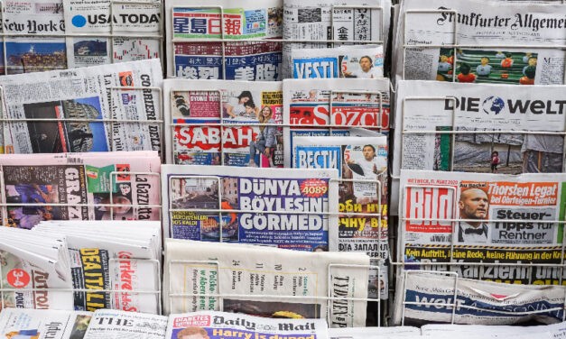 A koronázás fényei s árnyai