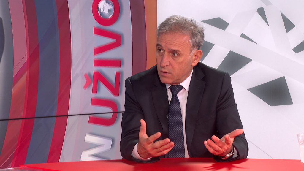 Ponoš: A „szerb világ” frázis használata ártalmas a szerb nemzetre nézve