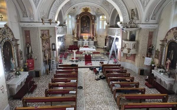 Rúzsa Magdi újíttatta fel a kishegyesi templom hangosítását