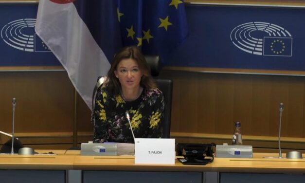 Fajon: Aggasztó az orosz befolyás Szerbiában és a boszniai Szerb Köztársaságban