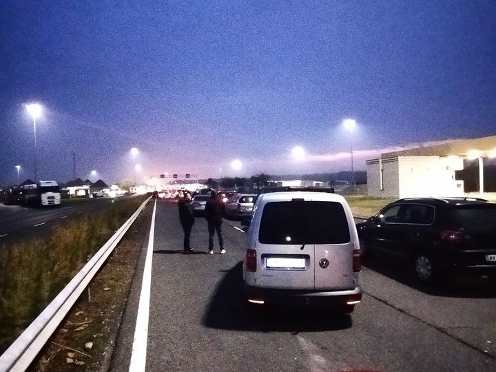 Hét órát is várni kellett Horgosnál