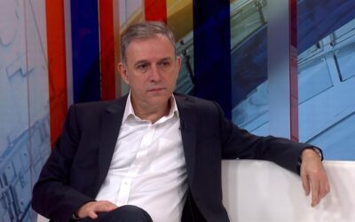 ”Ez a rezsim Slobodan Milošević rezsimjének nyomdokaiba lép”