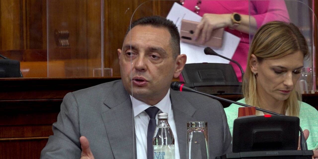 Vulin ismét a figyelem középpontjában