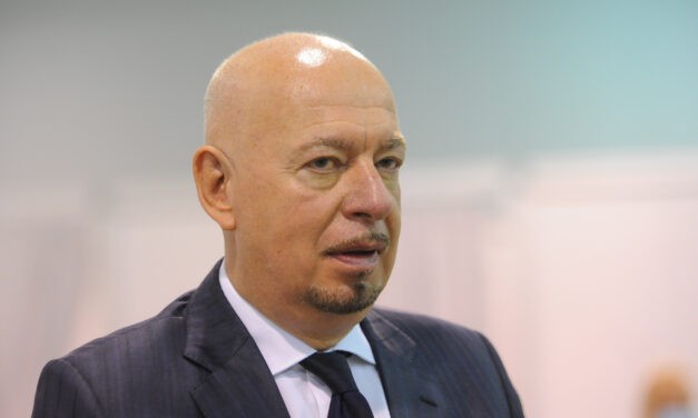 Bekić: A válságstáb a koncerteken és a sporteseményeken is kötelezővé tenné a védettségi igazolványt