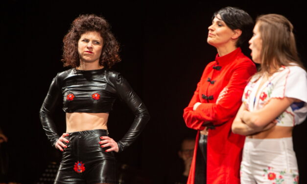 <span class="entry-title-primary">Hol is van az otthon?</span> <span class="entry-subtitle">Színházi visszanéző a Mefisztótól Tündér Míráig</span>