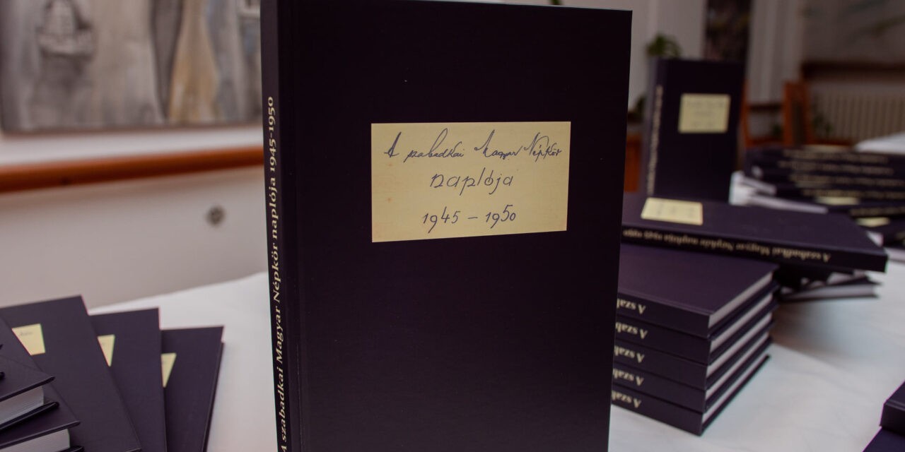 Értékmentő kötetek, amelyek közelebb hozzák a közelmúltat