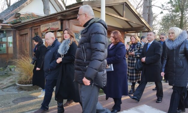 Ha lesz pénz, május elsejére elkészülhet az aqua-park