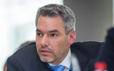 Zsákutcába jutottak a koalíciós tárgyalások, lemond az osztrák kancellár