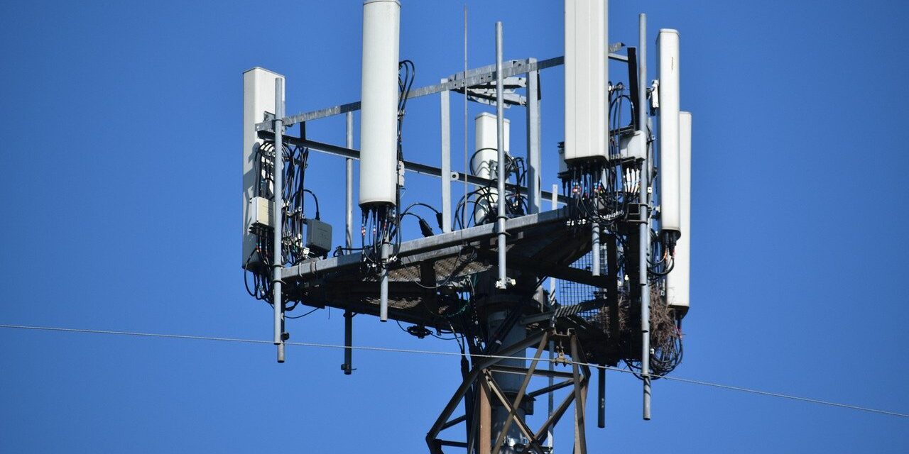 <span class="entry-title-primary">Mindhárom mobilszolgáltató megkapta a 5G-engedélyt</span> <span class="entry-subtitle">Indul a kereskedelmi szolgáltatás bevezetése Szerbiában</span>