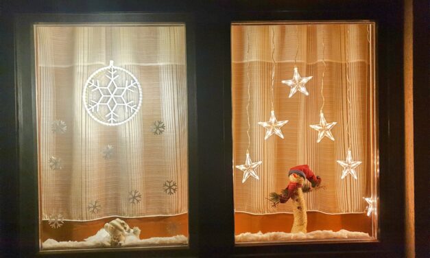 Fénylő ablakok Felsőhegyen