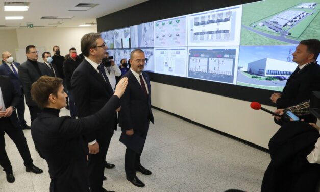 „Jobb, ha az alkalmatlan kormány helyett a mesterséges intelligencia dolgozik”