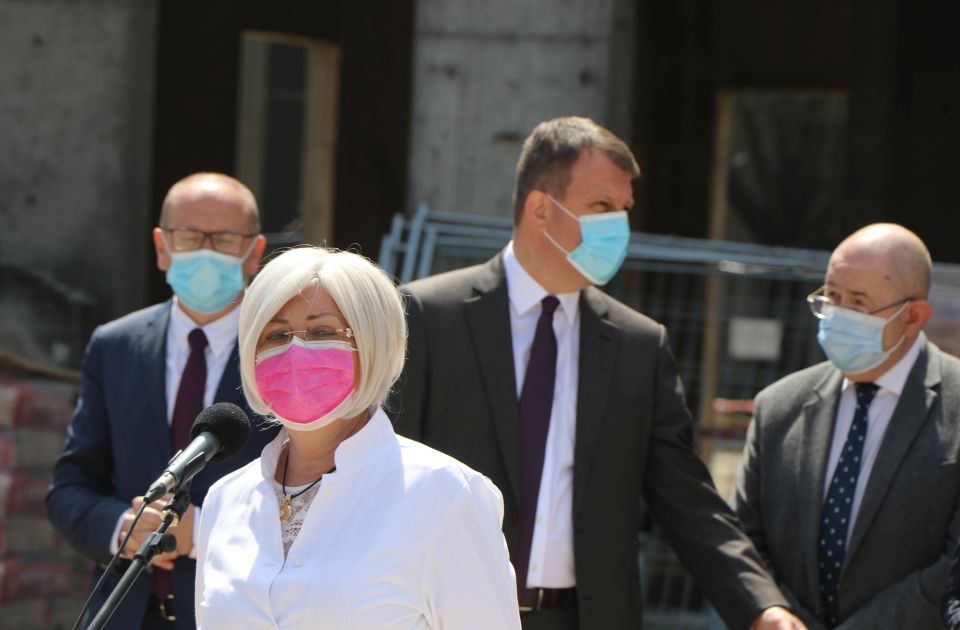 Edita Stokić marad a Vajdasági Klinikai Központ igazgatója